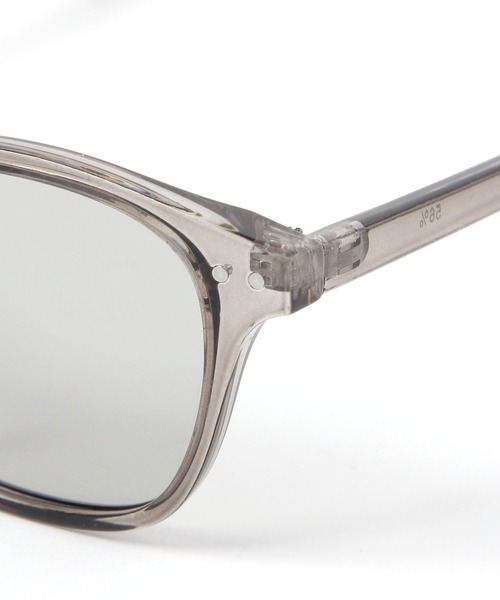 LEPSIM（レプシィム）の「ファッションカラーグラス　634404（サングラス・レディース・ブラック/ライトグレー・ONE SIZE）」の6枚目の写真