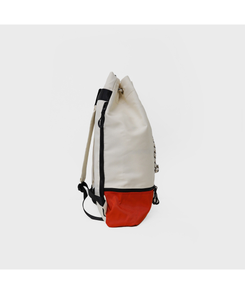 BETTER THAN SURF(ベターザンサーフ)の「CLASSIC DUFFLE BACKPACK - BEIGE(バックパック/リュック・レディース・その他・FREE)」の3枚目の写真