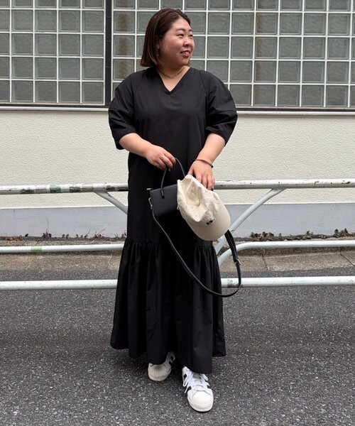 LOUNGEDRESS(ラウンジドレス)の「コクーンスリーブワンピース(ワンピース・レディース・ブラウン/ブラック・FREE)」の5枚目の写真