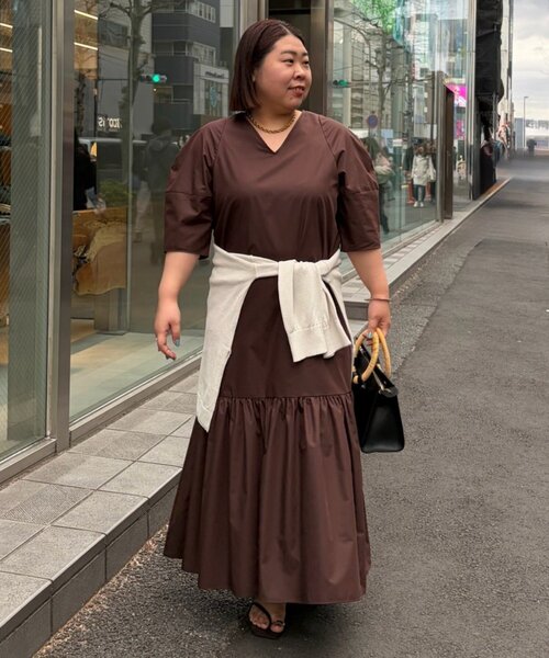 LOUNGEDRESS(ラウンジドレス)の「コクーンスリーブワンピース(ワンピース・レディース・ブラウン/ブラック・FREE)」の8枚目の写真