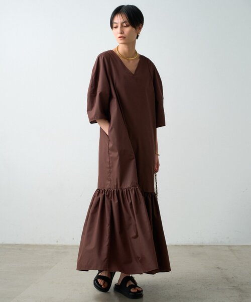 LOUNGEDRESS(ラウンジドレス)の「コクーンスリーブワンピース(ワンピース・レディース・ブラウン/ブラック・FREE)」の17枚目の写真
