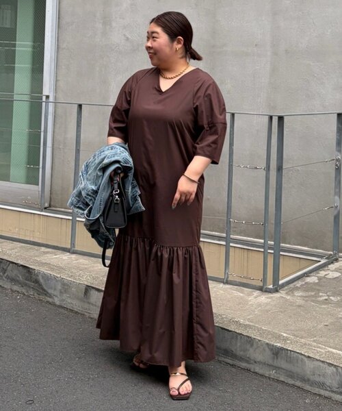LOUNGEDRESS(ラウンジドレス)の「コクーンスリーブワンピース(ワンピース・レディース・ブラウン/ブラック・FREE)」の4枚目の写真