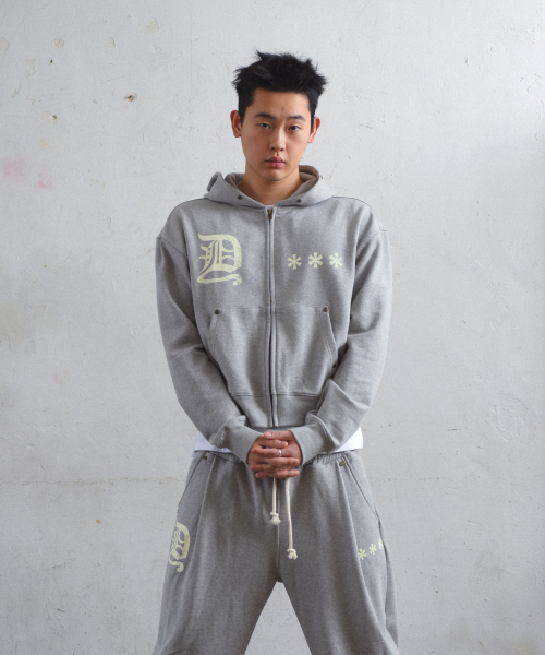 AMOU(アモウ)の「D-Star Hoodie Zip Up GRAY(パーカー・レディース・その他・1/2)」の8枚目の写真