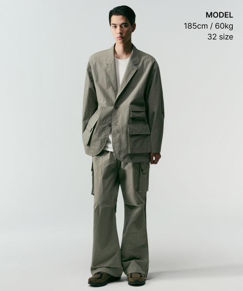 MUSINSA STANDARD（ムシンサスタンダード）の「[シティレジャー] サイドジッパーカーゴパンツ [ライトカーキグレー]（その他パンツ・メンズ・その他・26/27/28/29/30/31/32/33/34/36/38/40/42）」の2枚目の写真