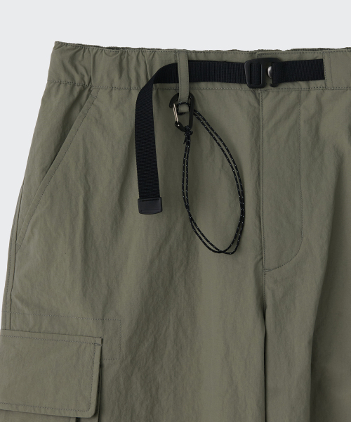 MUSINSA STANDARD（ムシンサスタンダード）の「[シティレジャー] サイドジッパーカーゴパンツ [ライトカーキグレー]（その他パンツ・メンズ・その他・26/27/28/29/30/31/32/33/34/36/38/40/42）」の5枚目の写真