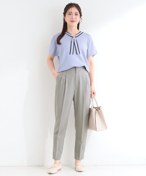 SHOO・LA・RUE（シューラルー）の「【S-LL/セットアップ可】洗濯後しわになりにくい 軽い着ごこち タックテーパードパンツ（その他パンツ・レディース・ネイビー/グレー/ナチュラル・01/02/03/04）」の8枚目の写真
