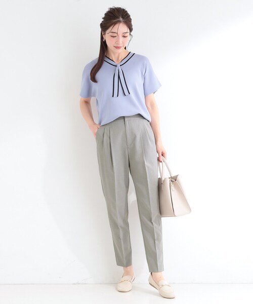 SHOO・LA・RUE（シューラルー）の「【S-LL/セットアップ可】洗濯後しわになりにくい 軽い着ごこち タックテーパードパンツ（その他パンツ・レディース・ネイビー/グレー/ナチュラル・01/02/03/04）」の9枚目の写真