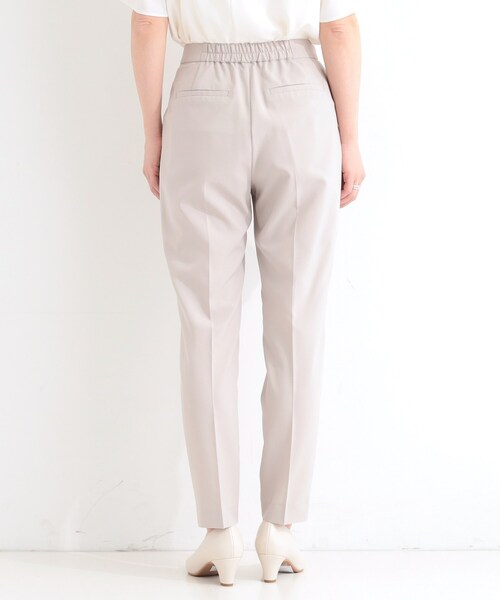 SHOO・LA・RUE（シューラルー）の「【S-LL/セットアップ可】洗濯後しわになりにくい 軽い着ごこち タックテーパードパンツ（その他パンツ・レディース・ネイビー/グレー/ナチュラル・01/02/03/04）」の12枚目の写真