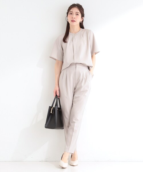 SHOO・LA・RUE（シューラルー）の「【S-LL/セットアップ可】洗濯後しわになりにくい 軽い着ごこち タックテーパードパンツ（その他パンツ・レディース・ネイビー/グレー/ナチュラル・01/02/03/04）」の16枚目の写真
