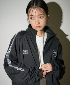 セール】国内未発売 THE NORTH FACE(ザ・ノースフェイス)/軽量 配色