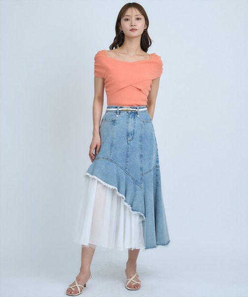 AND COUTURE(アンドクチュール)の「クロスネックオフショルニットプルオーバー(ニット/セーター・レディース・グリーン/ホワイト/ブラック/オレンジ・FREE)」の14枚目の写真