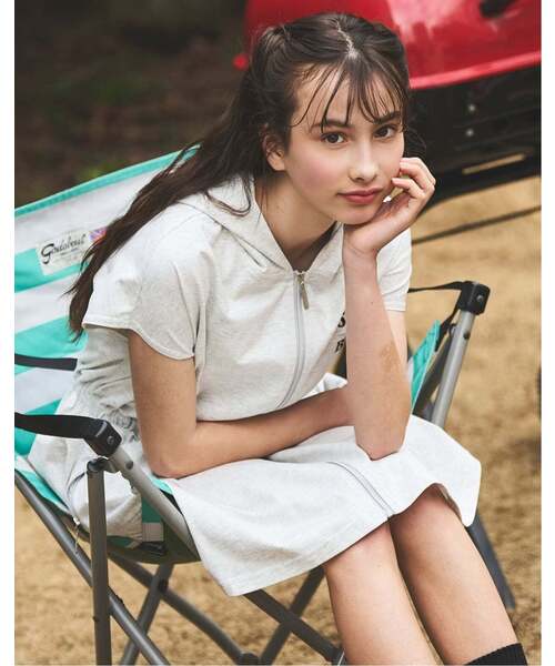 pom ponette junior(ポンポネットジュニア)の「【130cmあり】ジップパーカワンピース(ワンピース・キッズ・ホワイト系その他/ブラック・130cm/S:140cm/L:160cm/M:150cm/LL(165cm))」の16枚目の写真