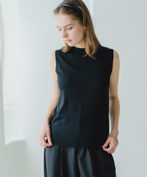 Maison INNESS(メゾンアイネス)の「【アイスクリーンプレミアム】ハイネックノースリーブニット(持続冷感・接触冷感・毛玉になりにくい・UVカット・洗濯機で洗える・遮熱)(ニット/セーター・レディース・ブルー/モカ/ブラック/オフホワイト・S/M/L/LL/3L/4L/5L)」の22枚目の写真