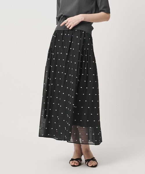 UNITED ARROWS(ユナイテッドアローズ)の「2トーン ドット ジャガード フレアスカート(スカート・レディース・ネイビー/ブラック・38/36)」の5枚目の写真