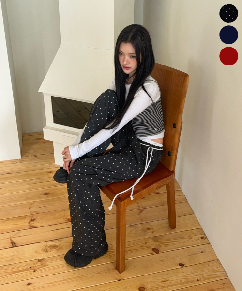YOUHEE（ユヒ）の「[3COLORS] COTTON LAYERED BANDING WIDE PANTS（スウェットパンツ・レディース・レッド/ネイビー/その他・FREE）」の5枚目の写真
