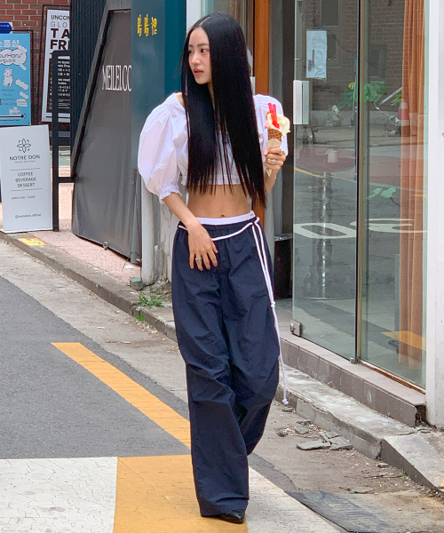 YOUHEE（ユヒ）の「[3COLORS] COTTON LAYERED BANDING WIDE PANTS（スウェットパンツ・レディース・レッド/ネイビー/その他・FREE）」の9枚目の写真
