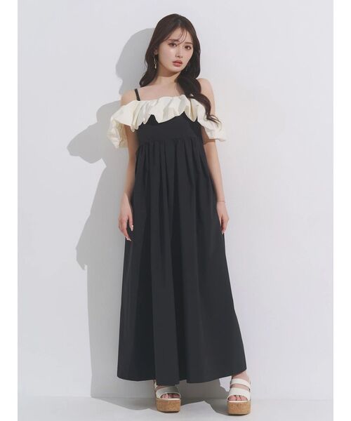 MERCURYDUO(マーキュリーデュオ)の「オフショルボリュームフリルキャミワンピース(ワンピース・レディース・ピンク/ブラック・MEDIUM/SMALL)」の4枚目の写真