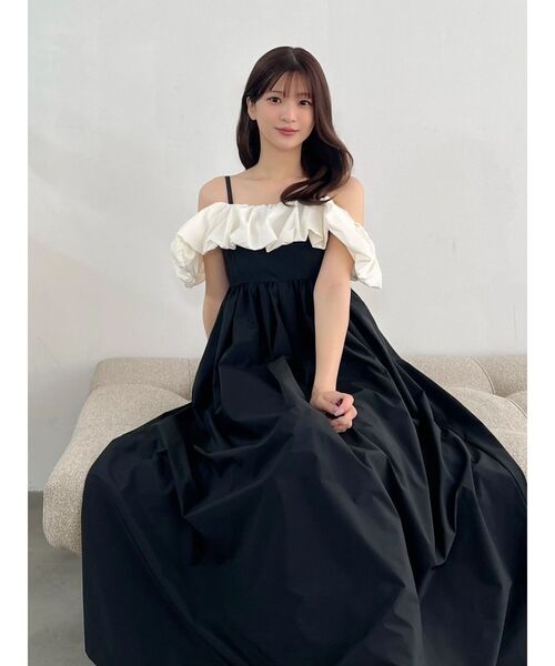 MERCURYDUO(マーキュリーデュオ)の「オフショルボリュームフリルキャミワンピース(ワンピース・レディース・ピンク/ブラック・MEDIUM/SMALL)」の9枚目の写真
