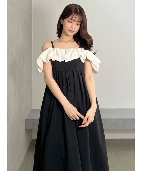 MERCURYDUO(マーキュリーデュオ)の「オフショルボリュームフリルキャミワンピース(ワンピース・レディース・ピンク/ブラック・MEDIUM/SMALL)」の10枚目の写真