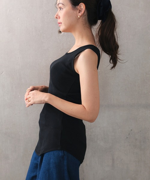 FashionBerry(ファッションベリー)の「インナーちら見え防止 フレアリブタンクトップ コットン100%(タンクトップ・レディース・グレー/ホワイト/ブラック/ネイビー・M/L/LL/3L)」の11枚目の写真
