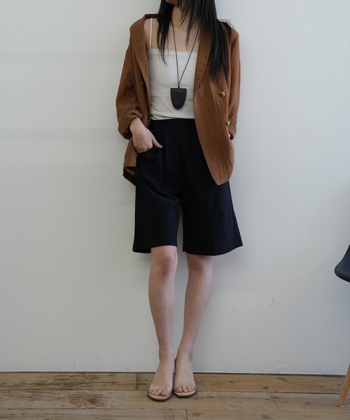 Kotoe(コトエ)の「【ストレッチ仕様】シンプル タック ハーフパンツ(その他パンツ・レディース・ブラック/ベージュ/ダークグリーン・FREE)」の4枚目の写真