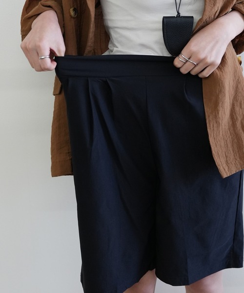 Kotoe(コトエ)の「【ストレッチ仕様】シンプル タック ハーフパンツ(その他パンツ・レディース・ブラック/ベージュ/ダークグリーン・FREE)」の11枚目の写真