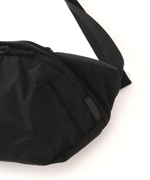 THE NORTH FACE(ザノースフェイス)の「THE NORTH FACE/ザ・ノース・フェイス/Orion 3(ボディバッグ/ウエストポーチ・レディース・ブラック・F)」の9枚目の写真