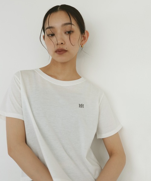 hellam home(へラムホーム)の「【UVカット&接触冷感】配色刺繍Tシャツ(Tシャツ/カットソー・レディース・ブラウン/オフホワイト/チャコール/イエロー・FREE)」の2枚目の写真
