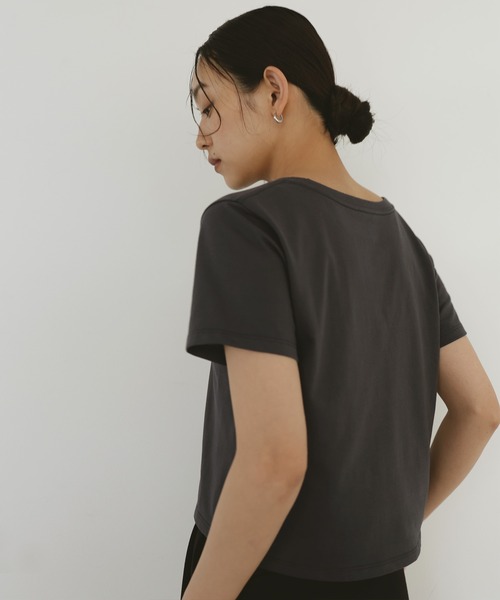 hellam home(へラムホーム)の「【UVカット&接触冷感】配色刺繍Tシャツ(Tシャツ/カットソー・レディース・ブラウン/オフホワイト/チャコール/イエロー・FREE)」の12枚目の写真