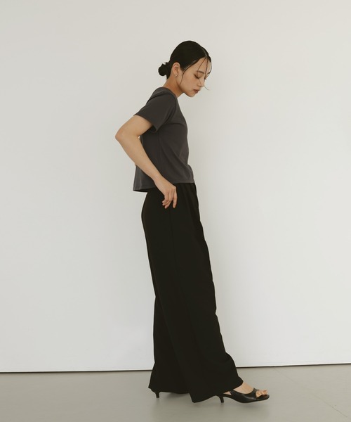 hellam home(へラムホーム)の「【UVカット&接触冷感】配色刺繍Tシャツ(Tシャツ/カットソー・レディース・ブラウン/オフホワイト/チャコール/イエロー・FREE)」の14枚目の写真