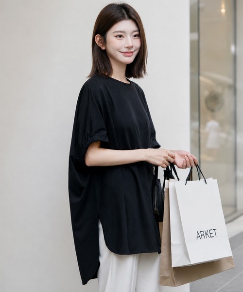 by LEGNA(バイレグナ)の「ゆったりラウンドテールプルオーバー(Tシャツ/カットソー・レディース・ブラック/ホワイト・FREE)」の8枚目の写真