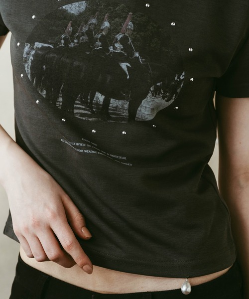 Knuth Marf(クヌースマーフ)の「【Knuth Marf】クヌースマーフ studded compact tee(Tシャツ/カットソー・レディース・ブルー/アイボリー/チャコールグレー・FREE)」の17枚目の写真