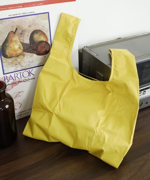 392 plusm（サンキューニプリュスエム）の「392plusm 392PLUSM PU ECO BAG_MINI サンキューニ プリュスエム PU エコバッグミニ ﾑｼﾞ（エコバッグ/サブバッグ・メンズ・イエロー/ブラック/ブルー/レッド・ONE）」の3枚目の写真