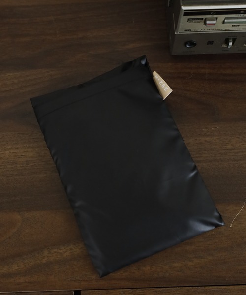 392 plusm（サンキューニプリュスエム）の「392plusm 392PLUSM PU ECO BAG_MINI サンキューニ プリュスエム PU エコバッグミニ ﾑｼﾞ（エコバッグ/サブバッグ・メンズ・イエロー/ブラック/ブルー/レッド・ONE）」の7枚目の写真