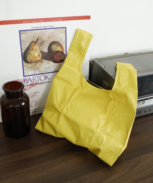 392 plusm（サンキューニプリュスエム）の「392plusm 392PLUSM PU ECO BAG_MINI サンキューニ プリュスエム PU エコバッグミニ ﾑｼﾞ（エコバッグ/サブバッグ・メンズ・イエロー/ブラック/ブルー/レッド・ONE）」の14枚目の写真