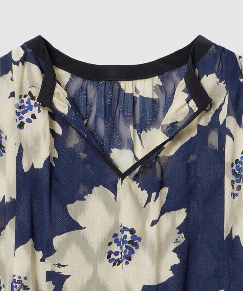allureville(アルアバイル)の「BIG FLOWER シアードレス(ワンピース・レディース・ネイビー/ベージュ・2/1)」の22枚目の写真