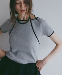 BICOLLAR LAYERED TOPS