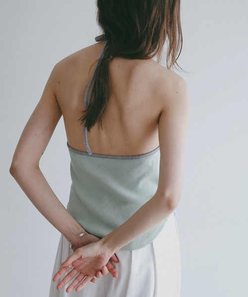 MANOF(マノフ)の「BICOLLAR LAYERED TOPS(Tシャツ/カットソー・レディース・グレー/グリーン/ブラウン・F)」の14枚目の写真