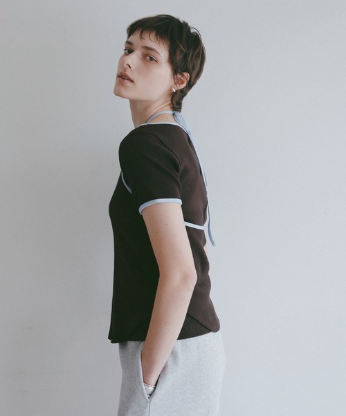 MANOF(マノフ)の「BICOLLAR LAYERED TOPS(Tシャツ/カットソー・レディース・グレー/グリーン/ブラウン・F)」の20枚目の写真
