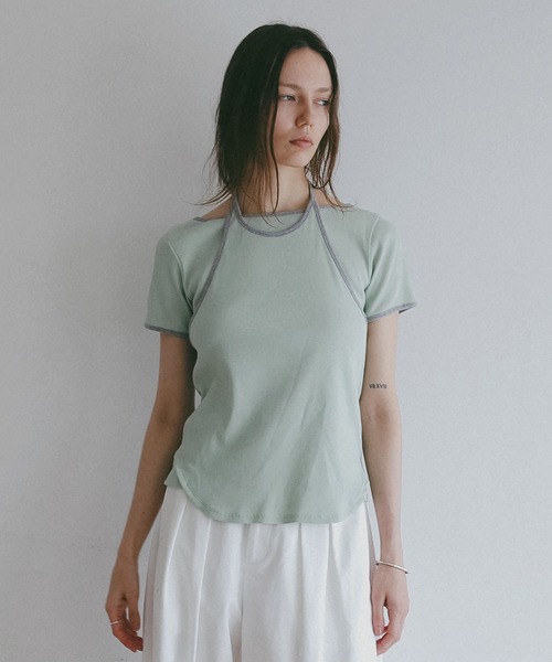 MANOF(マノフ)の「BICOLLAR LAYERED TOPS(Tシャツ/カットソー・レディース・グレー/グリーン/ブラウン・F)」の5枚目の写真