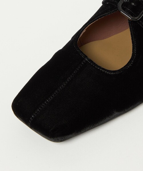 ODETTE E ODILE(オデットエオディール)の「スクエアセンターベルト フラット20↑(パンプス・レディース・ネイビー/ブラック・22cm/22.5cm/23cm/23.5cm/24cm/24.5cm/25cm)」の4枚目の写真