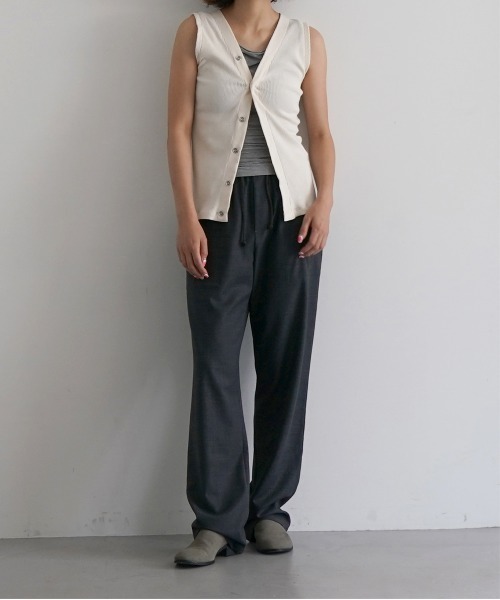 BASERANGE(ベースレンジ)の「Baserange Tav tank snaps(タンクトップ・レディース・ホワイト系その他・SMALL)」の2枚目の写真