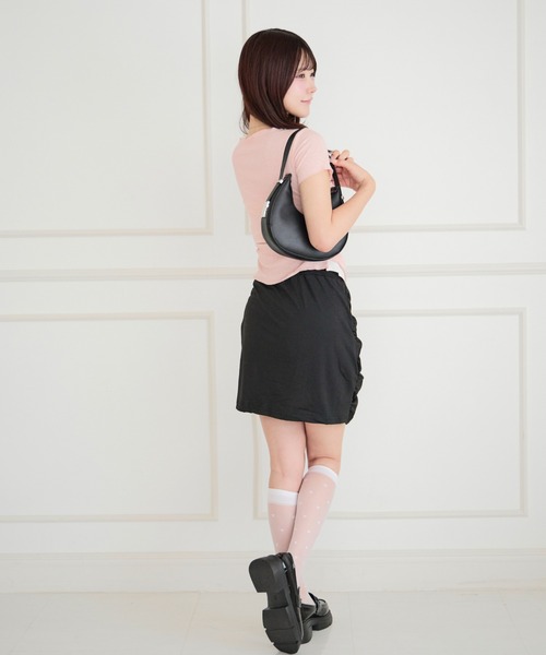 ALLuRing ChaRm(アリュリングチャーム)の「Gathered Mermaid Mini Skirt / ギャザーマーメイドミニスカート(スカート・レディース・ブラック/ホワイト・M/S)」の8枚目の写真