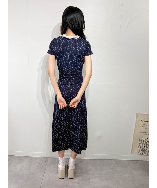 marcydorn（マーシードルン）の「小花柄 レースネック 半袖タイトロングワンピース フェミニンフィットドレス（ワンピース・レディース・ネイビー・S/M/L）」の15枚目の写真