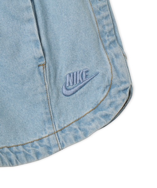 NIKE（ナイキ）の「NIKE AS W NK WR DENIM SHORT / ナイキ ウィメンズ WR デニム ショート 【SP】（デニムパンツ・レディース・ライトインディゴブルー・S/M/L）」の4枚目の写真