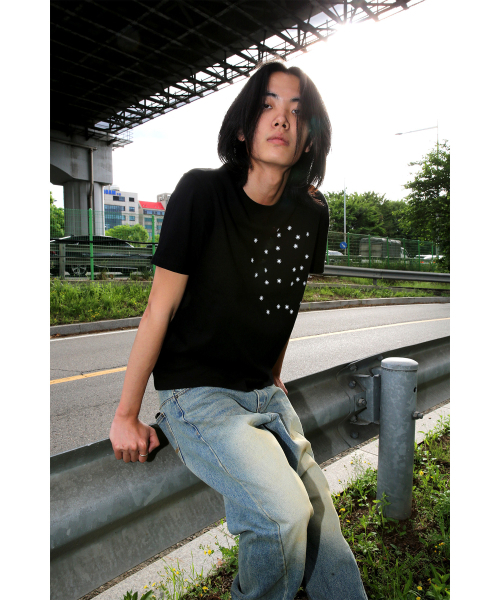 ERSCO(イーアルエスコ)の「マルチロゴTシャツ_ブラック(Tシャツ/カットソー・レディース・その他・X-LARGE/MEDIUM/LARGE)」の5枚目の写真