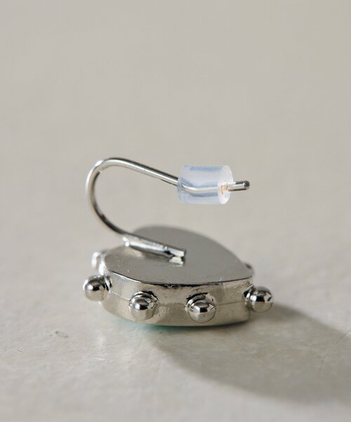 ear PAPILLONNER(イアパピヨネ)の「ターコイズハートストーンピアス(ピアス(両耳用)・レディース・ブルー系その他・FREE)」の4枚目の写真