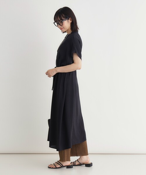 HONEYSUCKLE ROSE(ハニーサックルローズ)の「ボタンアキシャツワンピース(ワンピース・レディース・ブラック/ブルー系その他・04/05)」の10枚目の写真