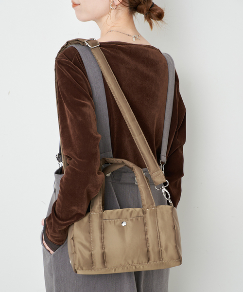 OUTDOOR PRODUCTS(アウトドアプロダクツ)の「OUTDOOR/アウトドア SLOBE別注 ナイロンダッフルバッグ(ショルダーバッグ・レディース・ボルドー/カーキ・FREE)」の8枚目の写真