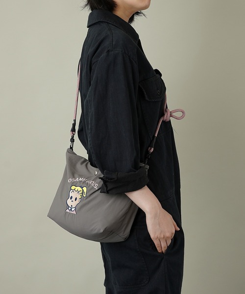 OSAMU GOODS(オサムグッズ)の「【unify × OSAMU GOODS(オサムグッズ)】軽撥水 ショルダーバッグ ハンドバッグ OTNS-02(ショルダーバッグ・レディース・グレー/ネイビー/ブルーグリーン/キャメル/レッド/アイボリー・ONE SIZE)」の10枚目の写真
